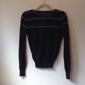 Black long sleeve shirt.